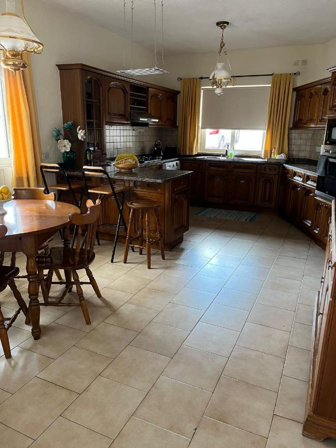 Groundfloor Apartment By The Sea, Fabulous Views San Pawl il-Baħar Kültér fotó